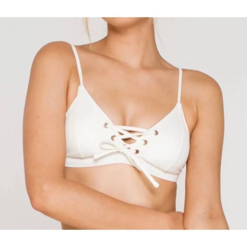 NEW BILLABONG Onyx Wave Lace Tri Bikini Top